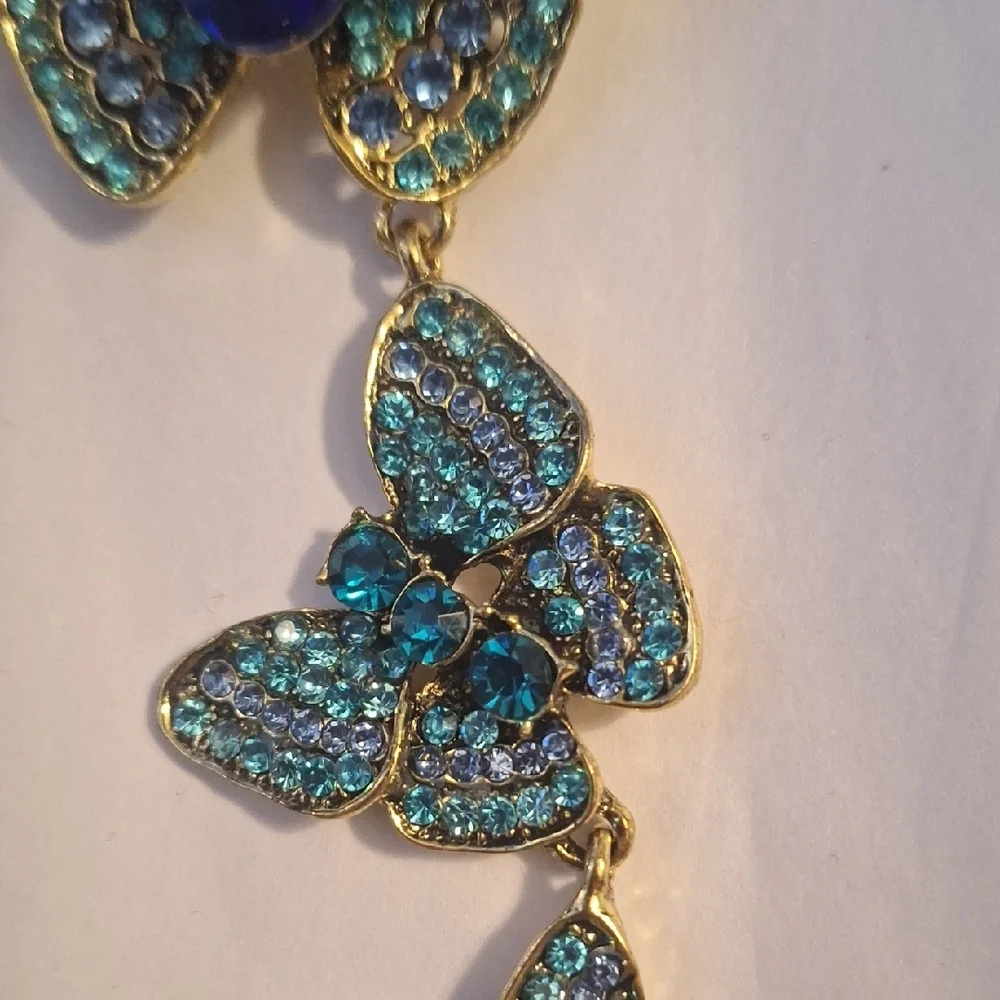 Elegant Blue Butterfly Brooch